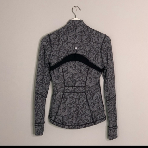 Lululemon Zip Up Sweater - Picture 5 of 5